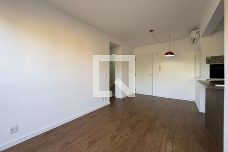Sala de apartamento à venda com 2 quartos, 60m² em Vila Nova, Porto Alegre