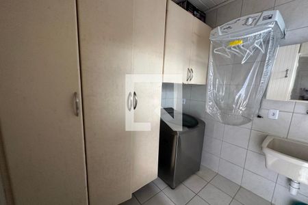 Casa de condomínio à venda com 350m², 4 quartos e 2 vagasÁrea de Serviço
