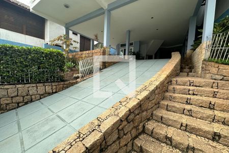 Casa de condomínio à venda com 350m², 4 quartos e 2 vagasVagas