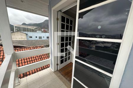 Casa de condomínio à venda com 350m², 4 quartos e 2 vagasVaranda da Suíte master