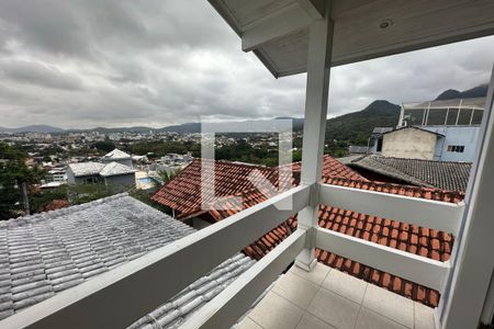 Casa de condomínio à venda com 350m², 4 quartos e 2 vagasVaranda da Suíte master