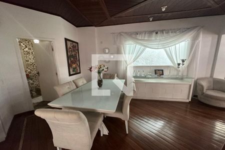 Hall de entrada de casa de condomínio à venda com 4 quartos, 350m² em Anil, Rio de Janeiro