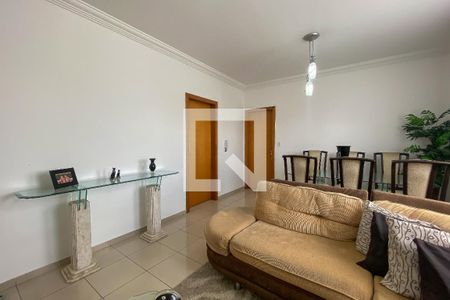 Sala de apartamento à venda com 3 quartos, 93m² em Monsenhor Messias, Belo Horizonte