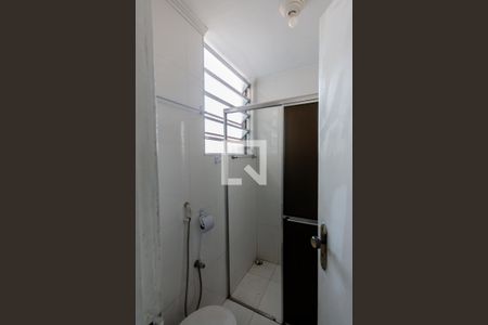 Casa à venda com 600m², 2 quartos e 5 vagasBanheiro de Serviço