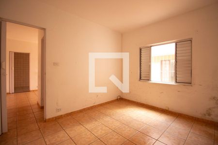 Casa à venda com 300m², 4 quartos e 4 vagasCasa fundo - Quarto