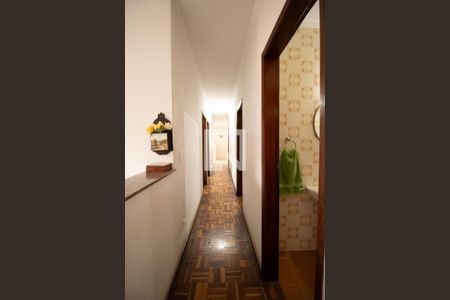 Corredor de casa à venda com 4 quartos, 300m² em Vila Mariana, São Paulo