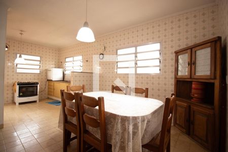 Casa à venda com 300m², 4 quartos e 4 vagasCozinha