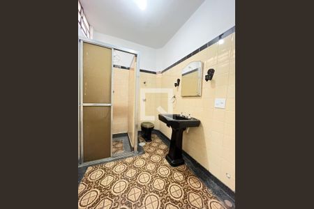 Casa à venda com 90m², 4 quartos e 1 vagaBanheiro 