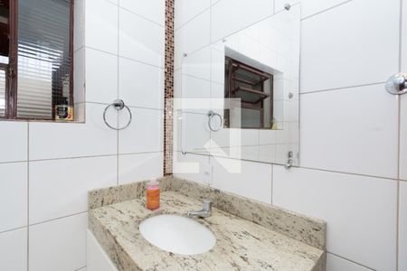 Apartamento à venda com 165m², 3 quartos e 1 vaga Apartamento à venda com 165m², 3 quartos e 1 vagaBanheiro