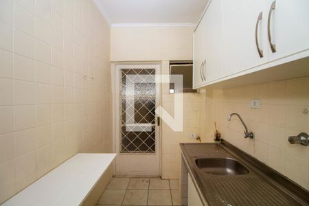 Cozinha de apartamento para alugar com 1 quarto, 46m² em Pinheiros, São Paulo