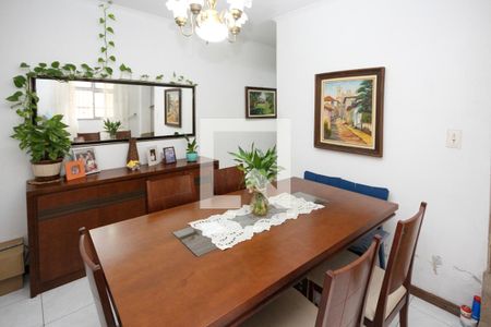 Casa para alugar com 107m², 2 quartos e 2 vagas Casa para alugar com 107m², 2 quartos e 2 vagasSala de Jantar