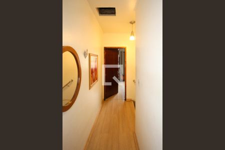 Casa para alugar com 107m², 2 quartos e 2 vagas Casa para alugar com 107m², 2 quartos e 2 vagasCorredor