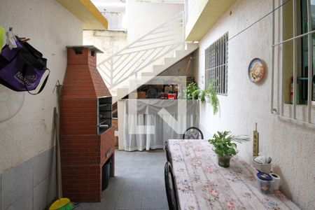 Casa para alugar com 107m², 2 quartos e 2 vagas Casa para alugar com 107m², 2 quartos e 2 vagasQuintal