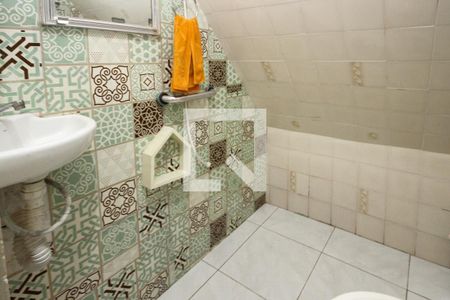 Casa para alugar com 107m², 2 quartos e 2 vagas Casa para alugar com 107m², 2 quartos e 2 vagasBanheiro
