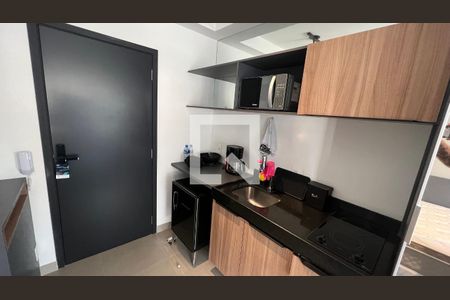 Cozinha de apartamento para alugar com 1 quarto, 20m² em Pinheiros, São Paulo