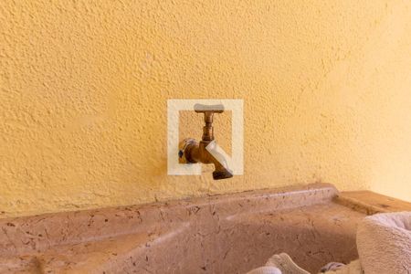 Casa à venda com 166m², 4 quartos e 1 vagaLavanderia