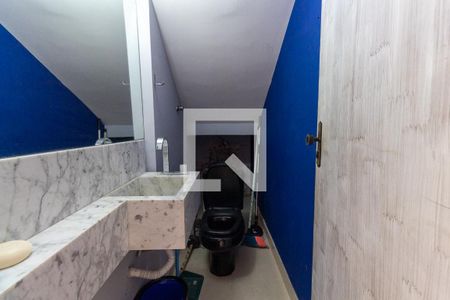 Casa à venda com 166m², 4 quartos e 1 vagaLavabo 2