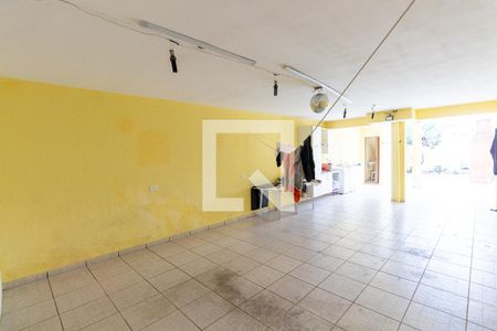 Casa à venda com 166m², 4 quartos e 1 vagaSalão de Festas