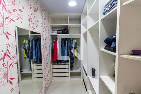 Casa à venda com 166m², 4 quartos e 1 vagaCloset da suíte 3