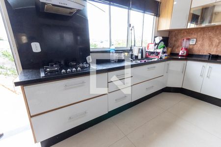 Casa à venda com 166m², 4 quartos e 1 vagaCozinha - Armários