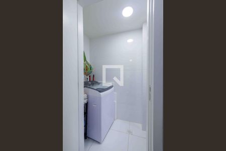 Apartamento à venda com 122m², 3 quartos e 2 vagas Apartamento à venda com 122m², 3 quartos e 2 vagasÁrea de Serviço