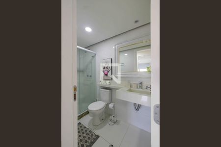 Apartamento à venda com 122m², 3 quartos e 2 vagas Apartamento à venda com 122m², 3 quartos e 2 vagasBanheiro