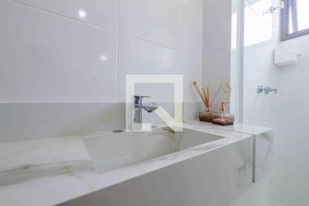 Apartamento à venda com 122m², 3 quartos e 2 vagas Apartamento à venda com 122m², 3 quartos e 2 vagasBanheiro Suíte