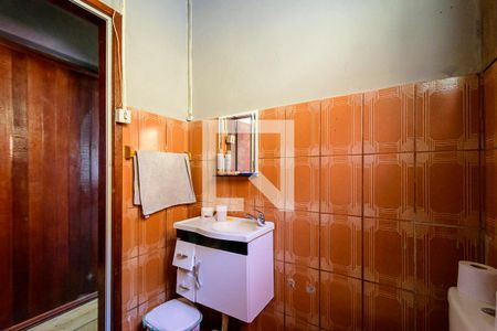 Casa à venda com 450m², 4 quartos e 8 vagasBanheiro 1