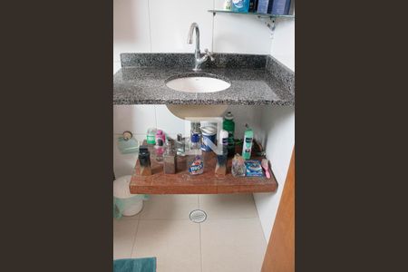 Casa à venda com 110m², 3 quartos e 2 vagas Casa à venda com 110m², 3 quartos e 2 vagas banheiro 3