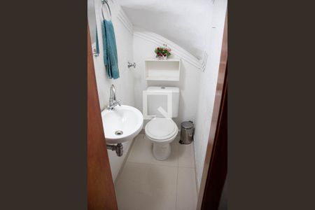 Casa à venda com 110m², 3 quartos e 2 vagas Casa à venda com 110m², 3 quartos e 2 vagasBanheiro 1