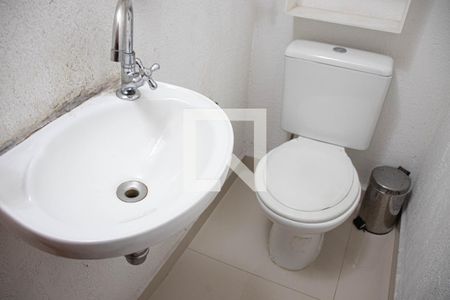 Casa à venda com 110m², 3 quartos e 2 vagas Casa à venda com 110m², 3 quartos e 2 vagasBanheiro 1