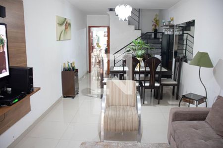 Sala de casa à venda com 3 quartos, 110m² em Jardim Pedro José Nunes, São Paulo