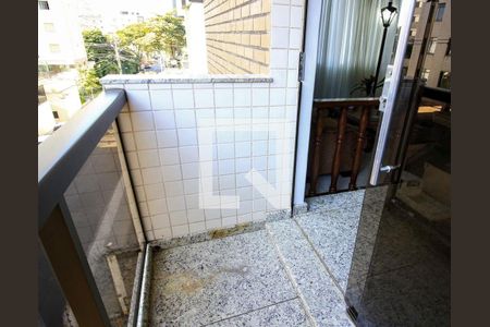 Varanda  de apartamento à venda com 3 quartos, 115m² em Coração Eucarístico, Belo Horizonte