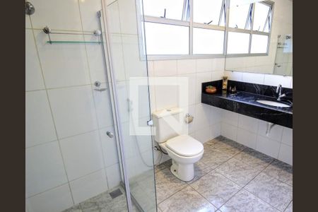 Apartamento à venda com 115m², 3 quartos e 2 vagasBanheiro 