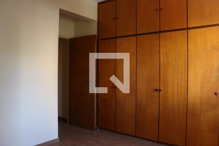 Quarto 1 de apartamento para alugar com 3 quartos, 92m² em Vila Itapura, Campinas
