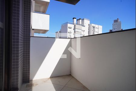 Apartamento à venda com 124m², 3 quartos e 2 vagasVaranda