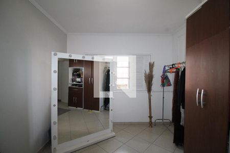 Casa à venda com 125m², 2 quartos e 2 vagasQuarto Suíte 1