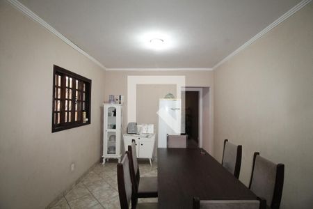 Casa à venda com 125m², 2 quartos e 2 vagasCozinha