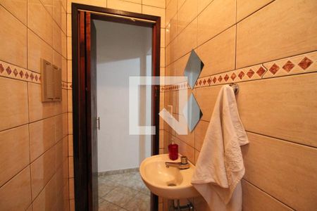 Casa à venda com 125m², 2 quartos e 2 vagasLavabo