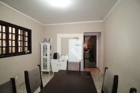 Casa à venda com 125m², 2 quartos e 2 vagasCozinha
