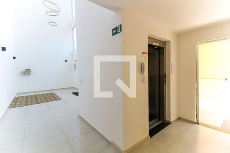 Apartamento à venda com 38m², 1 quarto e sem vagaÁrea Externa