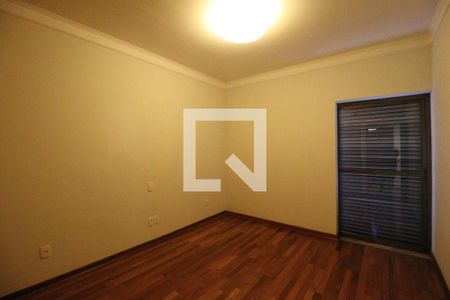 Apartamento à venda com 348m², 3 quartos e 3 vagasQuarto 2