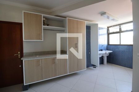 Apartamento à venda com 348m², 3 quartos e 3 vagasCozinha e Área de Serviço