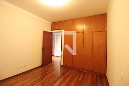 Apartamento à venda com 348m², 3 quartos e 3 vagasQuarto 2