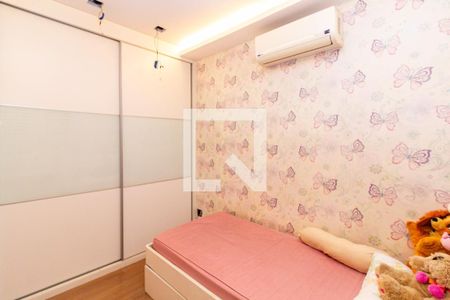 Apartamento à venda com 115m², 4 quartos e 4 vagasQuarto 2