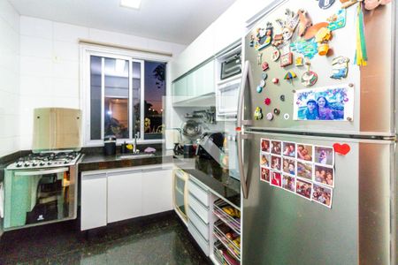 Apartamento à venda com 115m², 4 quartos e 4 vagasCozinha