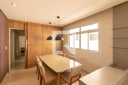 Sala de apartamento para alugar com 3 quartos, 117m² em Santo Antônio, Belo Horizonte