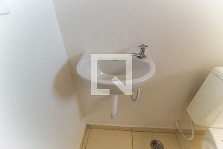 Banheiro de apartamento à venda com 1 quarto, 35m² em Vila Granada, São Paulo
