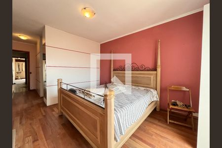 Casa à venda com 500m², 5 quartos e 6 vagasQuarto 4