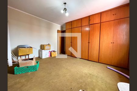 Casa à venda com 500m², 5 quartos e 6 vagasQuarto 5